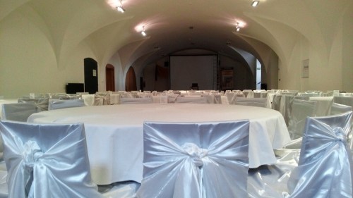 potahy-pujcovna-litomysl-svatba-zamek-litomysl-zamecke-navrsi-1