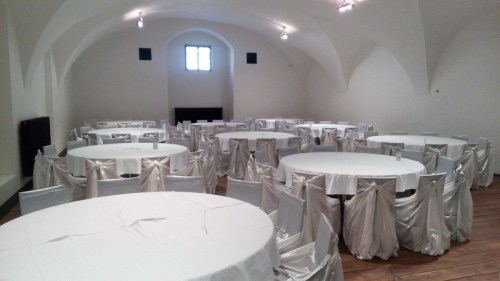 potahy-pujcovna-litomysl-svatba-zamek-litomysl-zamecke-navrsi-5