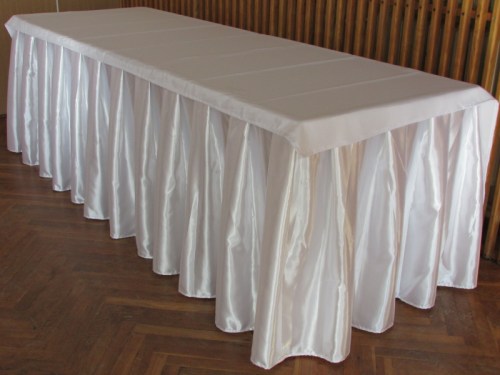 rautova-sukne-skirting-pujcovna--litomysl-2