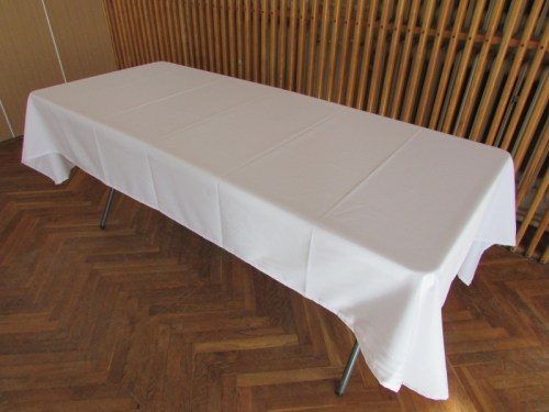ubrus-140-260-na-obdelnikovy-stul-pujcovna-litomysl