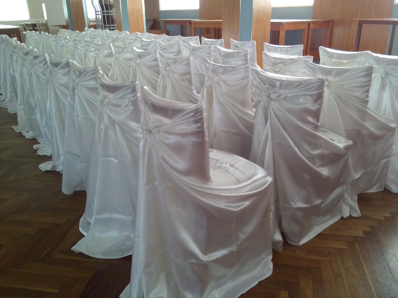 satenova potahy na zidle