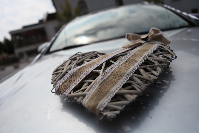 Dekorace na auto srdce nevěsta