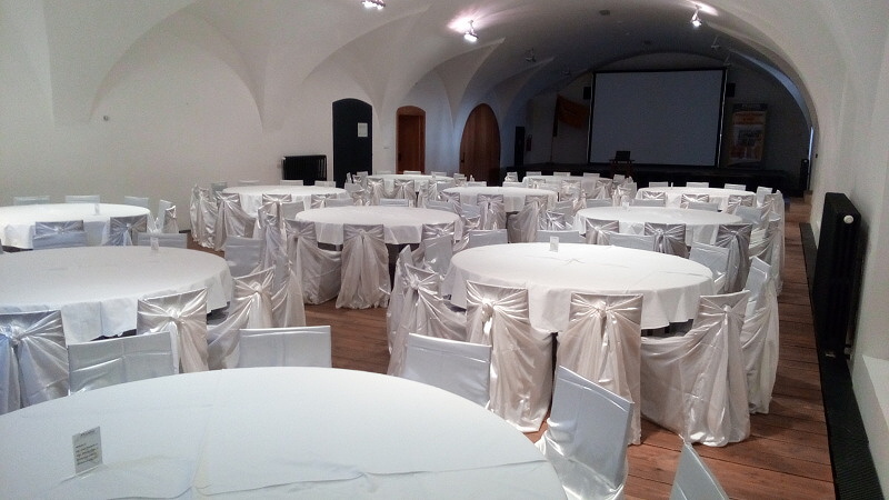 Svatební potahy na Olomouc, Bouzov