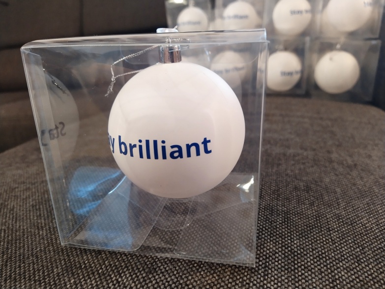 Vánočmí ozdoby s vlastním logem